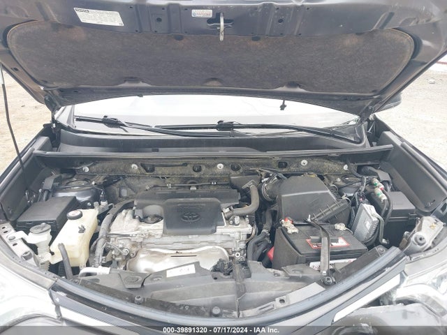 Toyota RAV4 LE 2018 JTMBFREV8JJ719864 Image 10