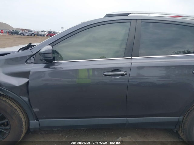 Toyota RAV4 LE 2018 JTMBFREV8JJ719864 Image 14