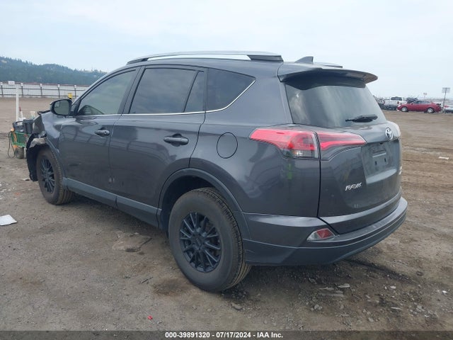 Toyota RAV4 LE 2018 JTMBFREV8JJ719864 Image 3