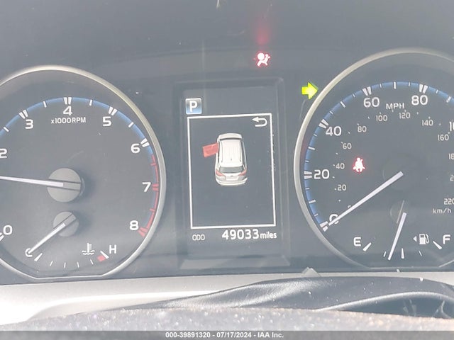 Toyota RAV4 LE 2018 JTMBFREV8JJ719864 Image 7