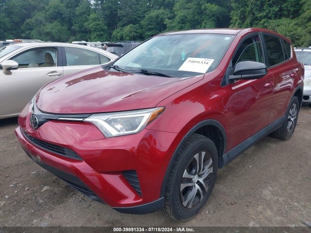 Toyota RAV4 LE 2018 2T3BFREVXJW765293 Image 2