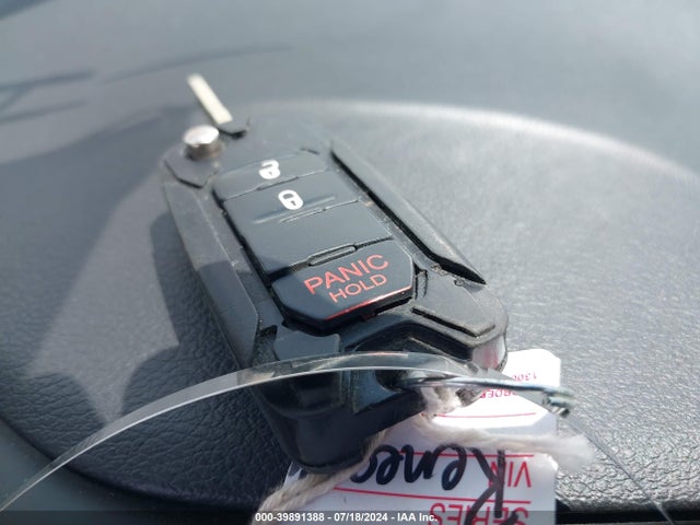ZACCJABT4FPC26665 Jeep Renegade Latitude