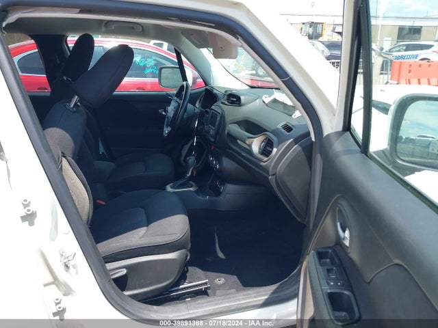 ZACCJABT4FPC26665 Jeep Renegade Latitude