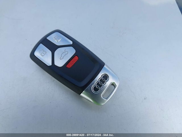 WAUKMAF45JA130099 Audi A4 2.0t Tech Ultra Premium/2.0t Ultra Premium