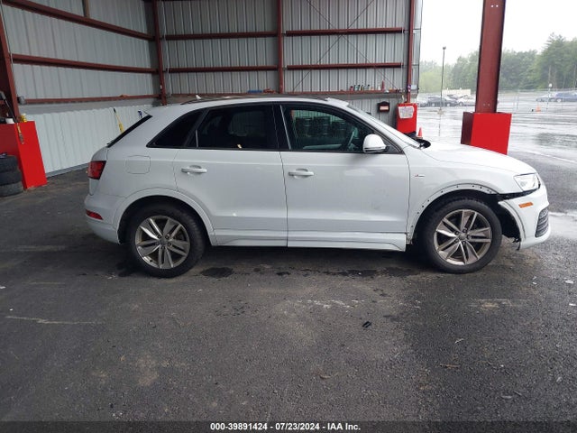 WA1ECCFSXJR021114 Audi Q3 2.0t Premium/2.0t Sport Premium