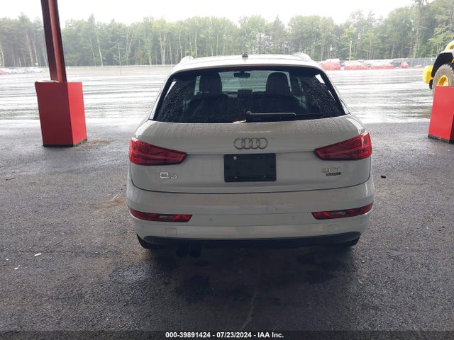 WA1ECCFSXJR021114 Audi Q3 2.0t Premium/2.0t Sport Premium