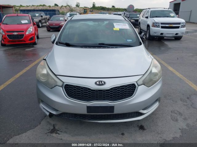 KNAFK4A65F5304612 KIA FORTE LX