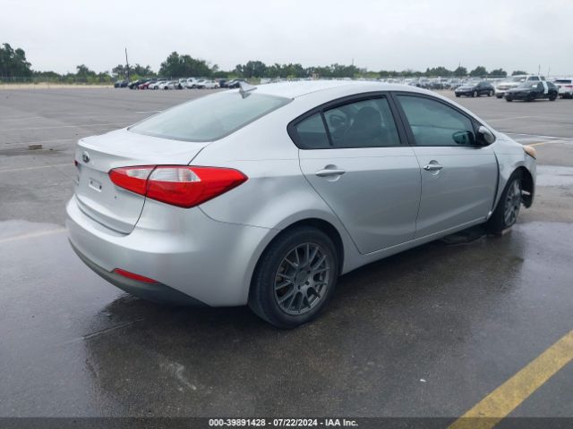 KNAFK4A65F5304612 KIA FORTE LX