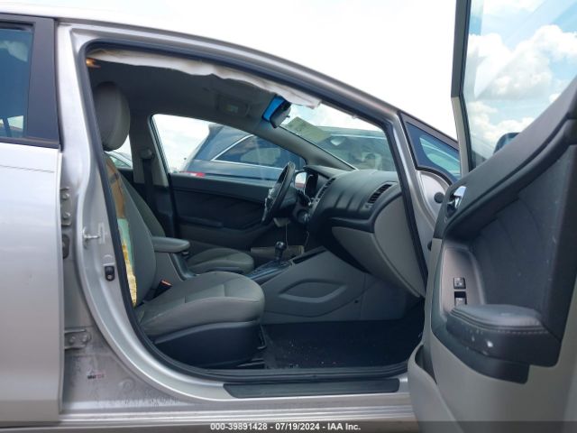 KNAFK4A65F5304612 KIA FORTE LX