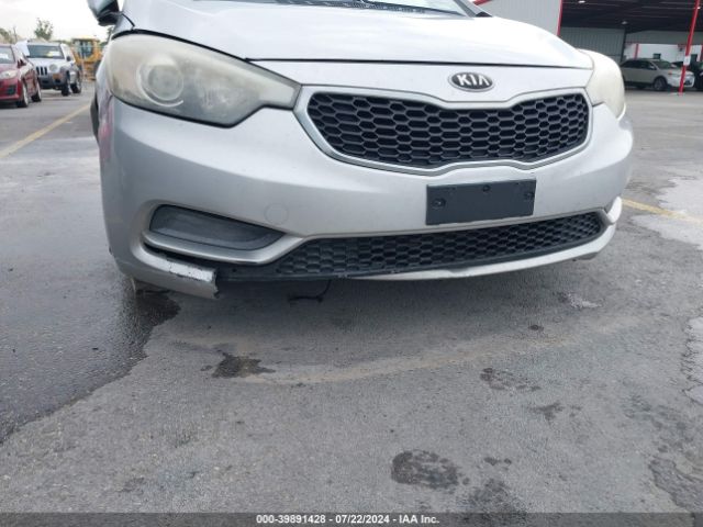 KNAFK4A65F5304612 KIA FORTE LX