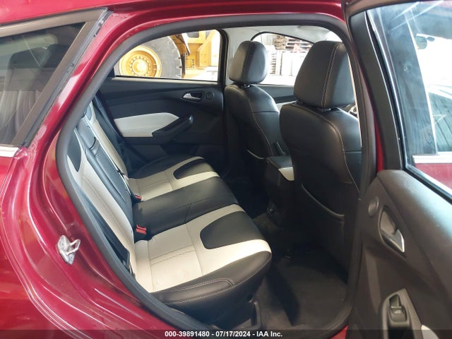 Ford Focus Titanium 2014 1FADP3N27EL131558 Image 8
