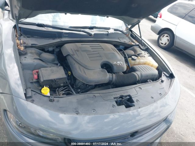 2C3CDXHG4JH142588 Dodge Charger Sxt Plus Rwd