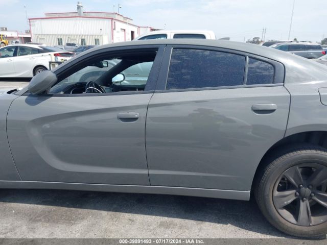 2C3CDXHG4JH142588 Dodge Charger Sxt Plus Rwd