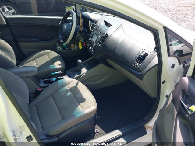 KIA FORTE LX 2016 KNAFX4A69G5553319 Image 5