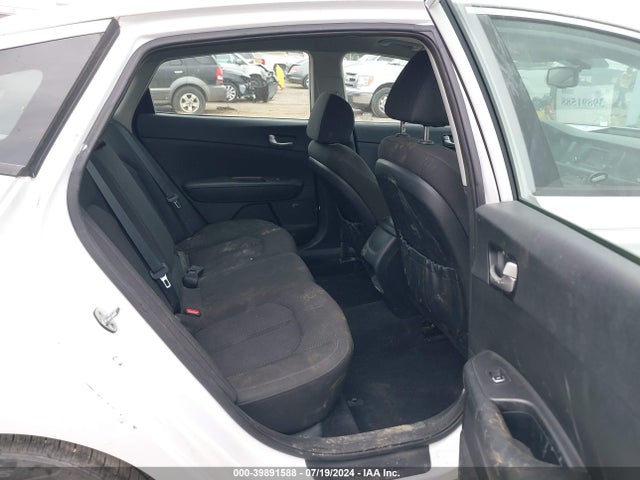 KIA Optima Lx 2016 5XXGT4L32GG059028 Image 8