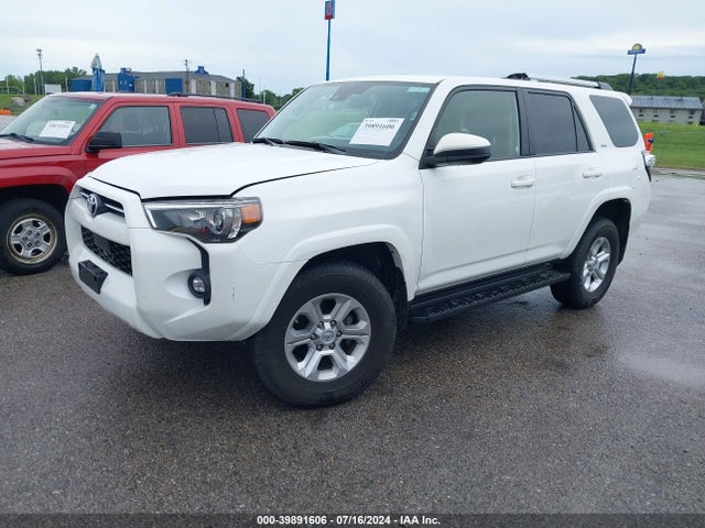 Toyota 4RUNNER SR5 2021 JTEMU5JR1M5923589 Image 2