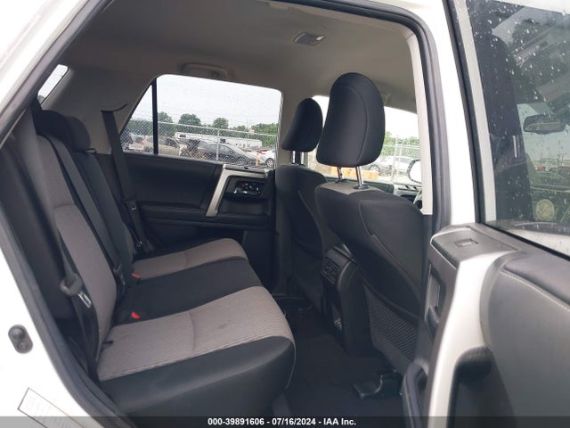 Toyota 4RUNNER SR5 2021 JTEMU5JR1M5923589 Image 8