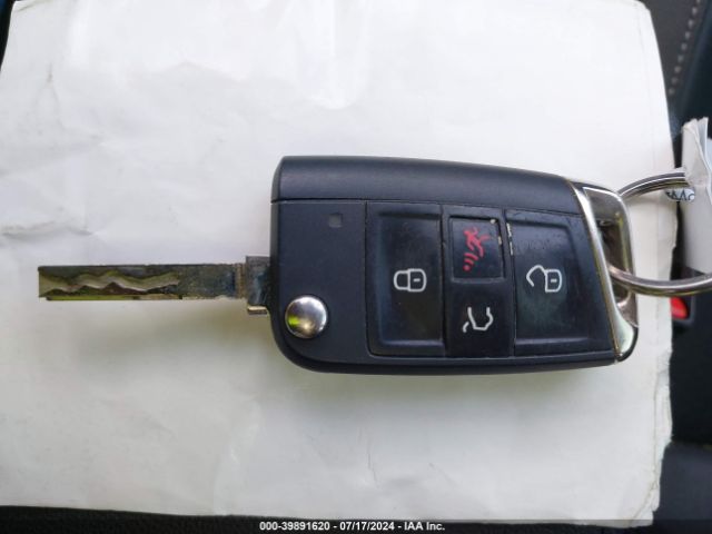 3VV2B7AX7KM096332 Volkswagen Tiguan 2.0t Se/2.0t Sel/2.0t Sel R-line/2.0t Sel R-line Black