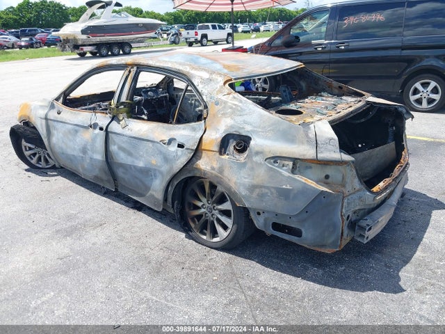 Toyota CAMRY LE 2018 4T1B11HK9JU548621 Image 3