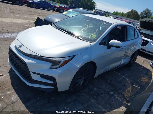 Toyota COROLLA SE 2024 5YFS4MCE2RP173372 Image 2