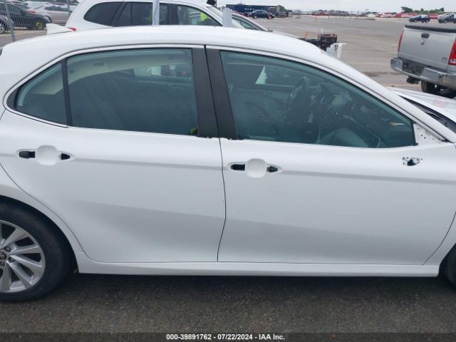 4T1C11AK6MU442937 Toyota CAMRY LE