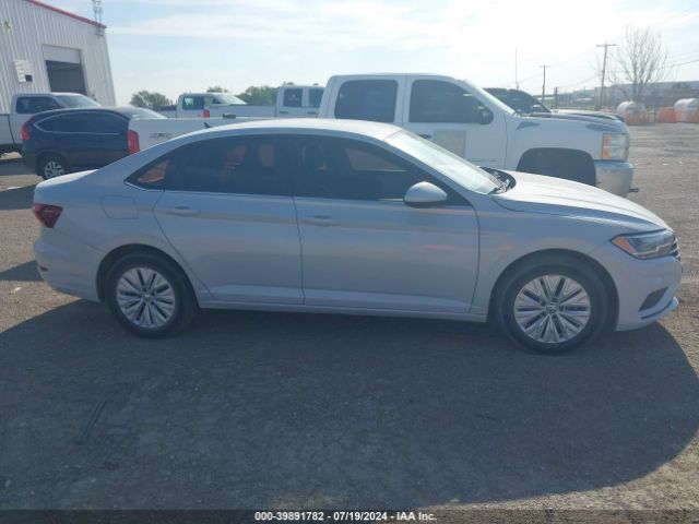 3VWN57BU4KM117870 Volkswagen Jetta 1.4t S