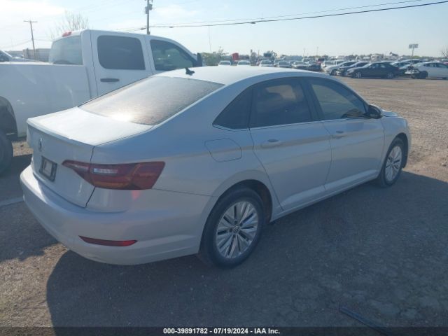 3VWN57BU4KM117870 Volkswagen Jetta 1.4t S