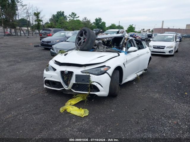 ZARFAEAV7H7555325 Alfa Romeo Giulia Quadrifoglio Rwd