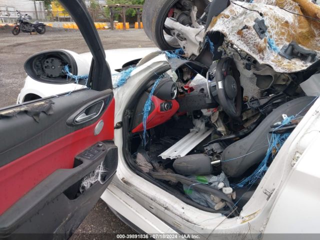 ZARFAEAV7H7555325 Alfa Romeo Giulia Quadrifoglio Rwd