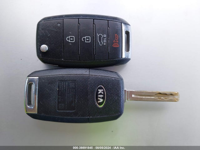 KIA SOUL + 2015 KNDJP3A52F7180920 Image 11