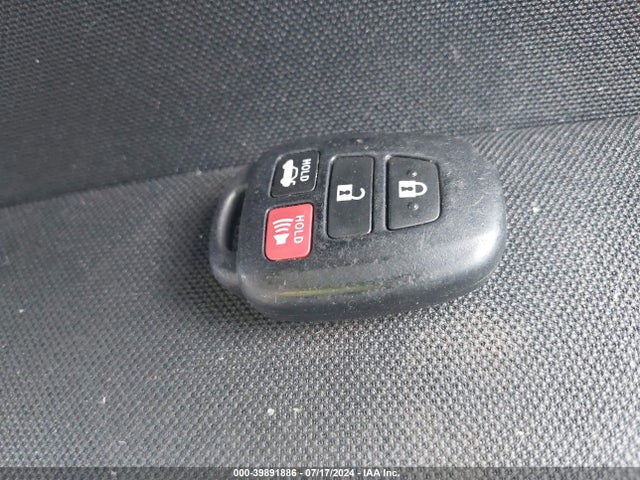 Toyota COROLLA LE 2017 2T1BURHE3HC877861 Image 11