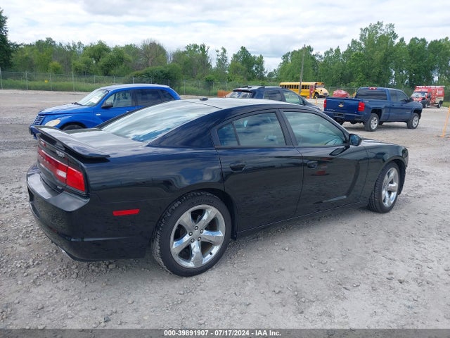 2C3CDXHG3EH363394 Dodge Charger Sxt
