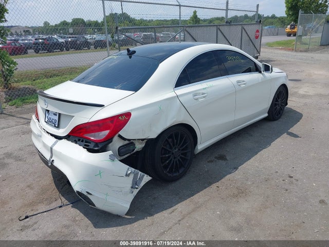 Mercedes-Benz CLA 250 2015 WDDSJ4EB3FN237462 Image 4