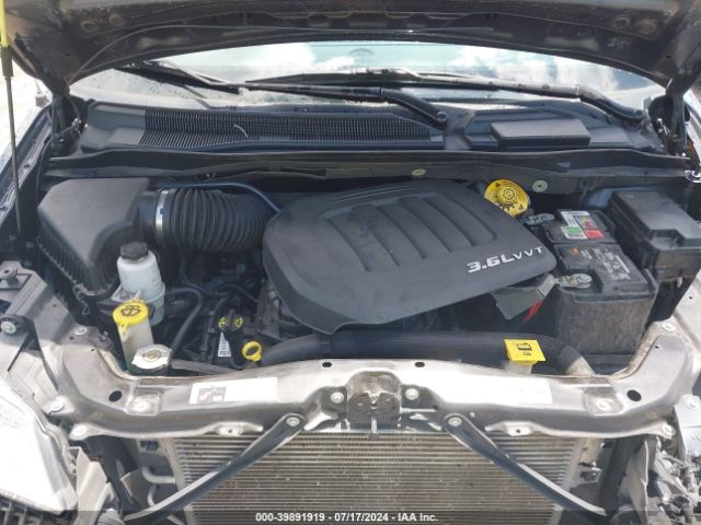 2C4RC1BG8ER413439 Chrysler Town & Country Touring