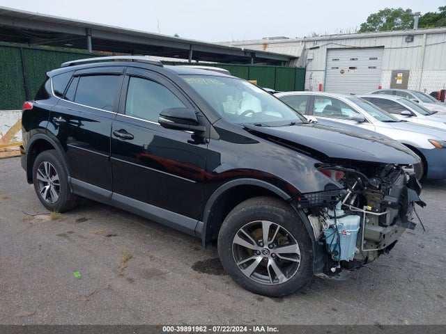 Toyota Rav4 Xle 2018 2T3RFREV9JW832982 main image