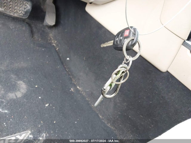 Toyota CAMRY LE 2014 4T4BF1FK7ER353844 Image 11