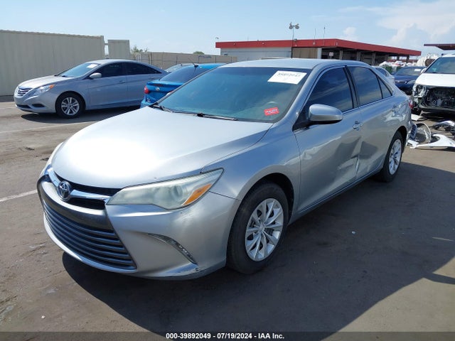Toyota CAMRY LE 2015 4T4BF1FK9FR503454 Image 2