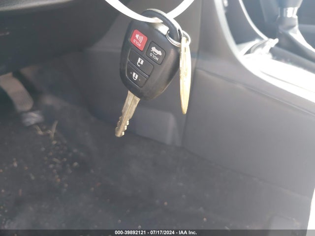 Toyota COROLLA LE 2016 2T1BURHE8GC744656 Image 11