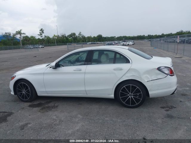 W1KWF8DBXMR622986 Mercedes-Benz C 300 Sedan