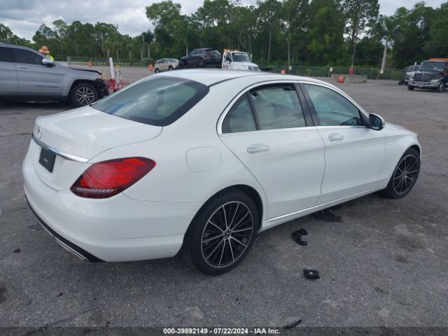 W1KWF8DBXMR622986 Mercedes-Benz C 300 Sedan