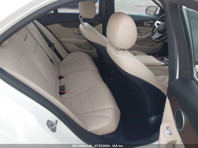 W1KWF8DBXMR622986 Mercedes-Benz C 300 Sedan