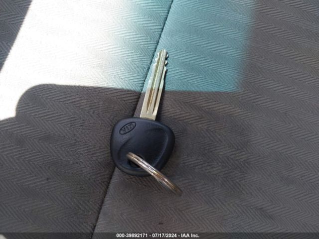 KNAFK4A69F5371729 KIA FORTE LX