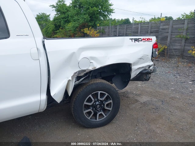 5TFBY5F1XKX827867 Toyota Tundra Limited 5.7l V8