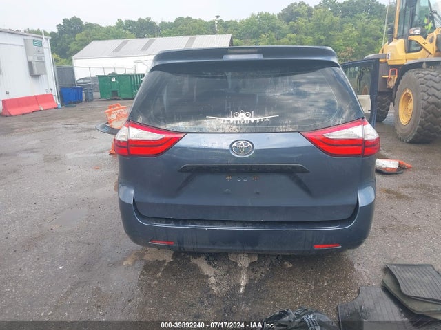 Toyota Sienna L 7 Passenger 2015 5TDZK3DC2FS673496 Image 16