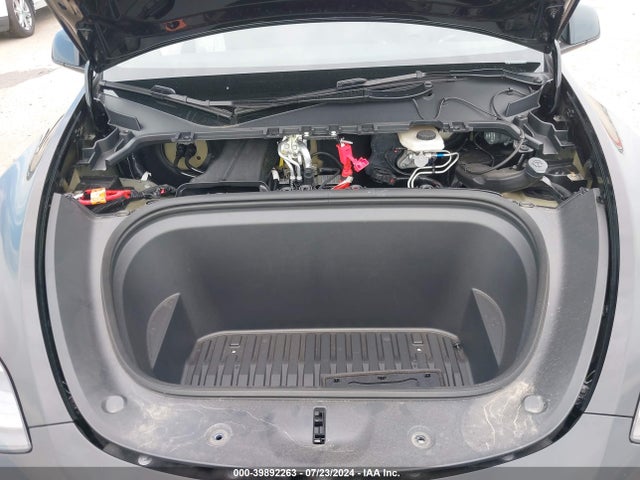 2024 TESLA MODEL Y 7SAYGDED8RF022380 Photo 9
