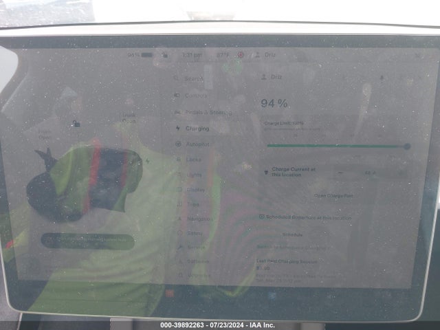 Tesla Model Y 2024 7SAYGDED8RF022380 Image 17