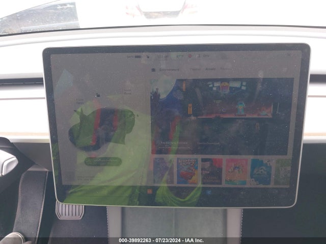 Tesla Model Y 2024 7SAYGDED8RF022380 Image 18