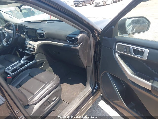 Ford EXPLORER XLT 2023 1FMSK8DH1PGB18783 Image 5
