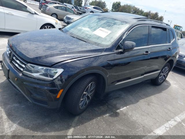 3VV3B7AX7LM105925 Volkswagen Tiguan 2.0t Se/2.0t Se R-line Black/2.0t Sel