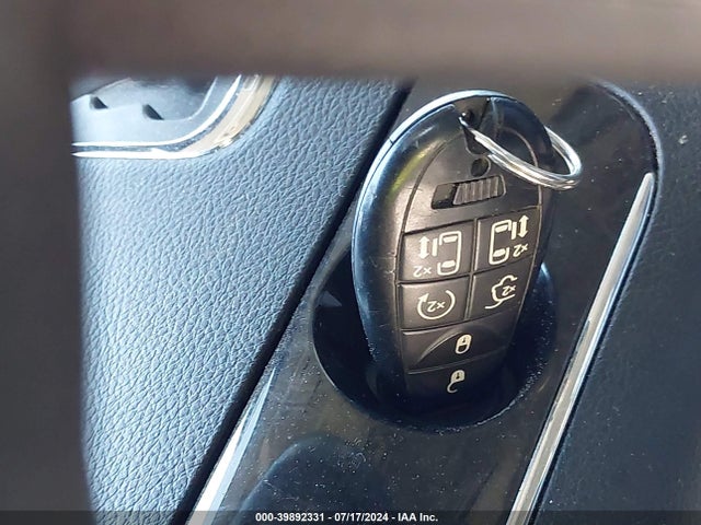 2C4RC1CG6ER364854 Chrysler Town & Country Touring-l